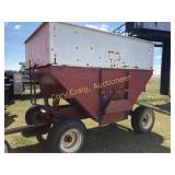 DMI Gravity Flow Wagon