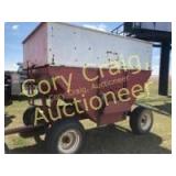 DMI Gravity Flow Wagon