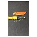 5 3/8" Knife With Gut Hook, Wood Handle Brass