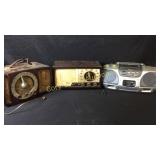 2 Vintage Radios, 1 Aiwa Radio
