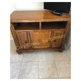Oak server, 42”W,20”D,32”T