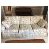 King Hickory 7’ Sofa... very nice condition