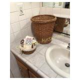 Contents of main bathroom