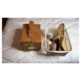Griffin Shinemaster, Assorted Shoe Stretchers