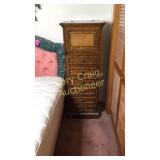 American of Martinsville Jewelry/ Chest 15x21x55