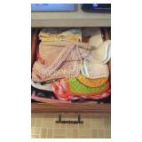 4 Drawers Of Kitchen Items