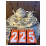 Tea Set / Server