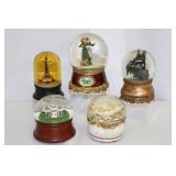 5 Water Globes