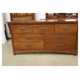 Bassett 7-drawer dresser