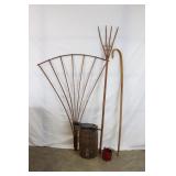 Wood Rake;Trellis;Shepard