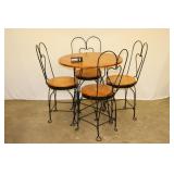 Ice Cream Table & 4 Chairs