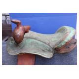 Saddle, Stand, Saddle Form