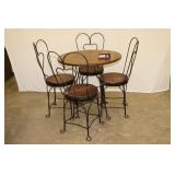Ice Cream Table & 4 Chairs