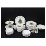 Pfaltzgraff Christmas Heritage Set for 12