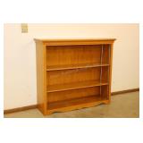 Shelf unit w/2 Adjustable Shelves