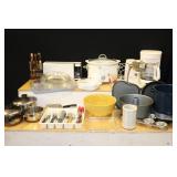 Kitchen Small Appliances & Bakers
