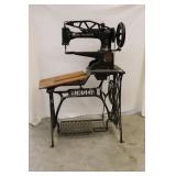 Singer 29-4 Leather Heavy Duty Sewing Machine