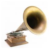 Zon-O-Phone 3rd Model Concert Disc Phonograph
