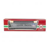 L.G.B. #41820 Union Pacific Railway Car w Box