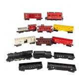Lionel Diesel Engine #520 & #2025 w Tender RR Cars