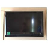 32' Vizio TV W/Remote