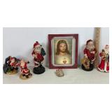 Christmas Items (6) Santas