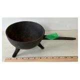 Metal 3-Leg Pot