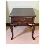 End Table W/Drawer - 27'X22'X23'