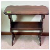 End Table W/Book Rack - 25'X13'X25'
