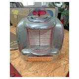 Crosley collectors edition radio retro jukebox