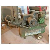Campbell hausfeld Portable air compressor