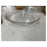 Pyrex serving dish