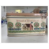 Retro 10 bread box