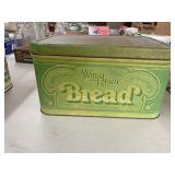 Weat heart bread box
