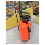2 gallon sprayer