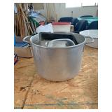 Aluminum pan and more