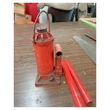 Larger red bottle jack