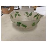 Glass decorative bowl
