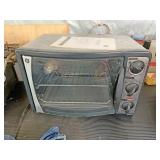 Countertop oven with rotisserie