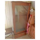 Eight gun gun cabinet with key
