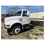 1992 International 4700LP 4X2