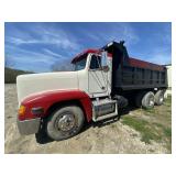 1989 Freightliner FLD Dump Truck