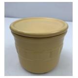 Butternut 1 pint crock with lid