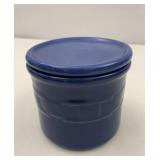 USA Cornflower 1 pint crock with lid
