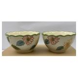 NIB Sunflower set of two salad bowls