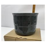 Longaberger NIB pewter 1 pint crock
