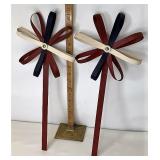 Set of two American wood splint flowers