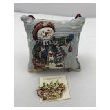 Snowman door knob pillow & pin