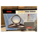 Indoor amplified antenna