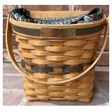 Longaberger Glad tidings with liner and protector